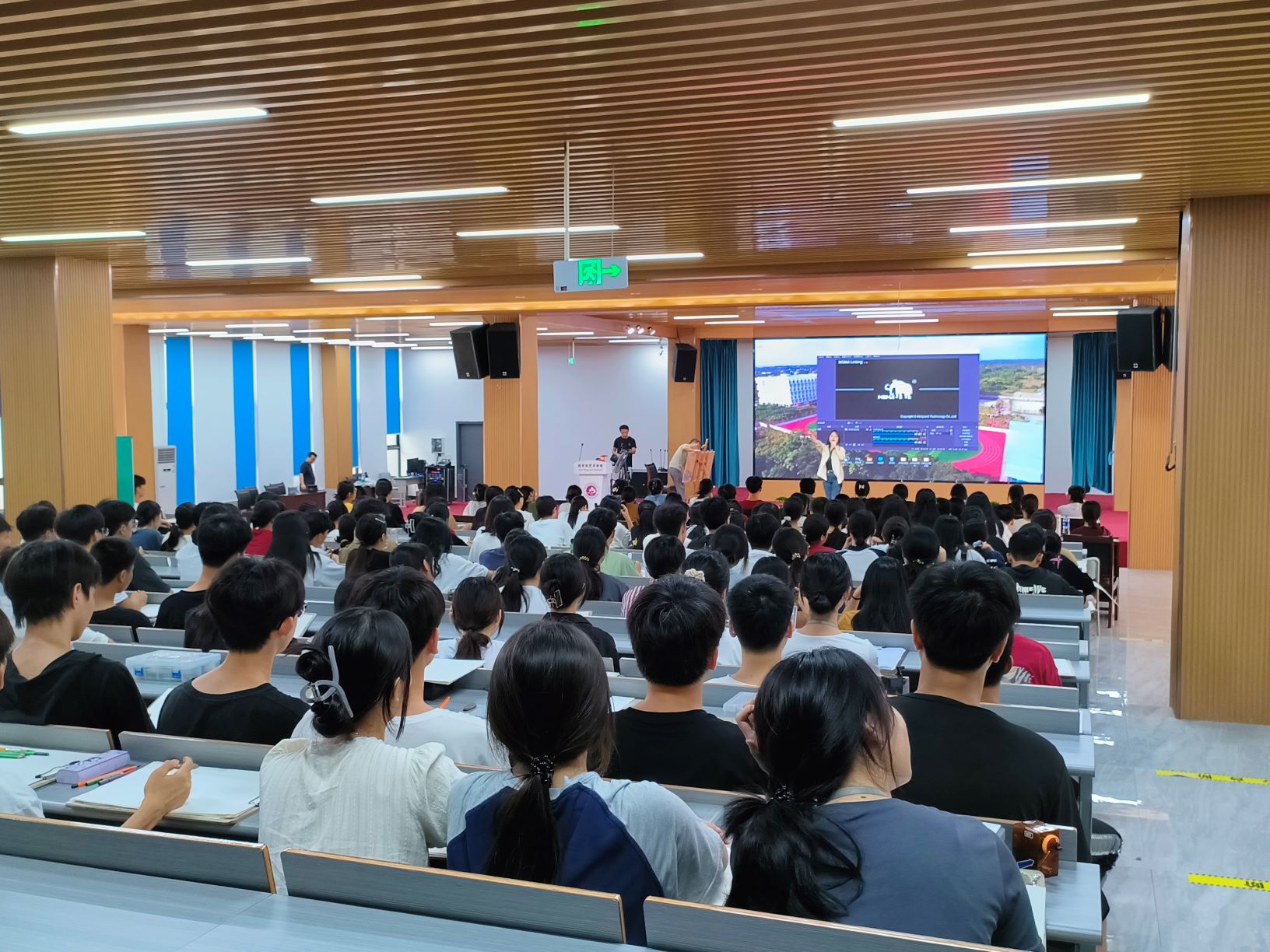 1695291307592418.jpg 233.jpg